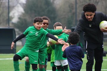 U6 U7 V1